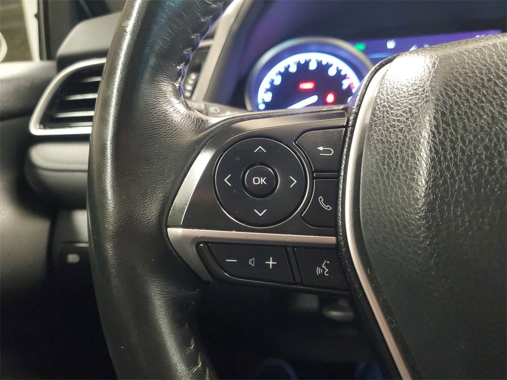 Used 2021 Toyota Camry XLE image 22