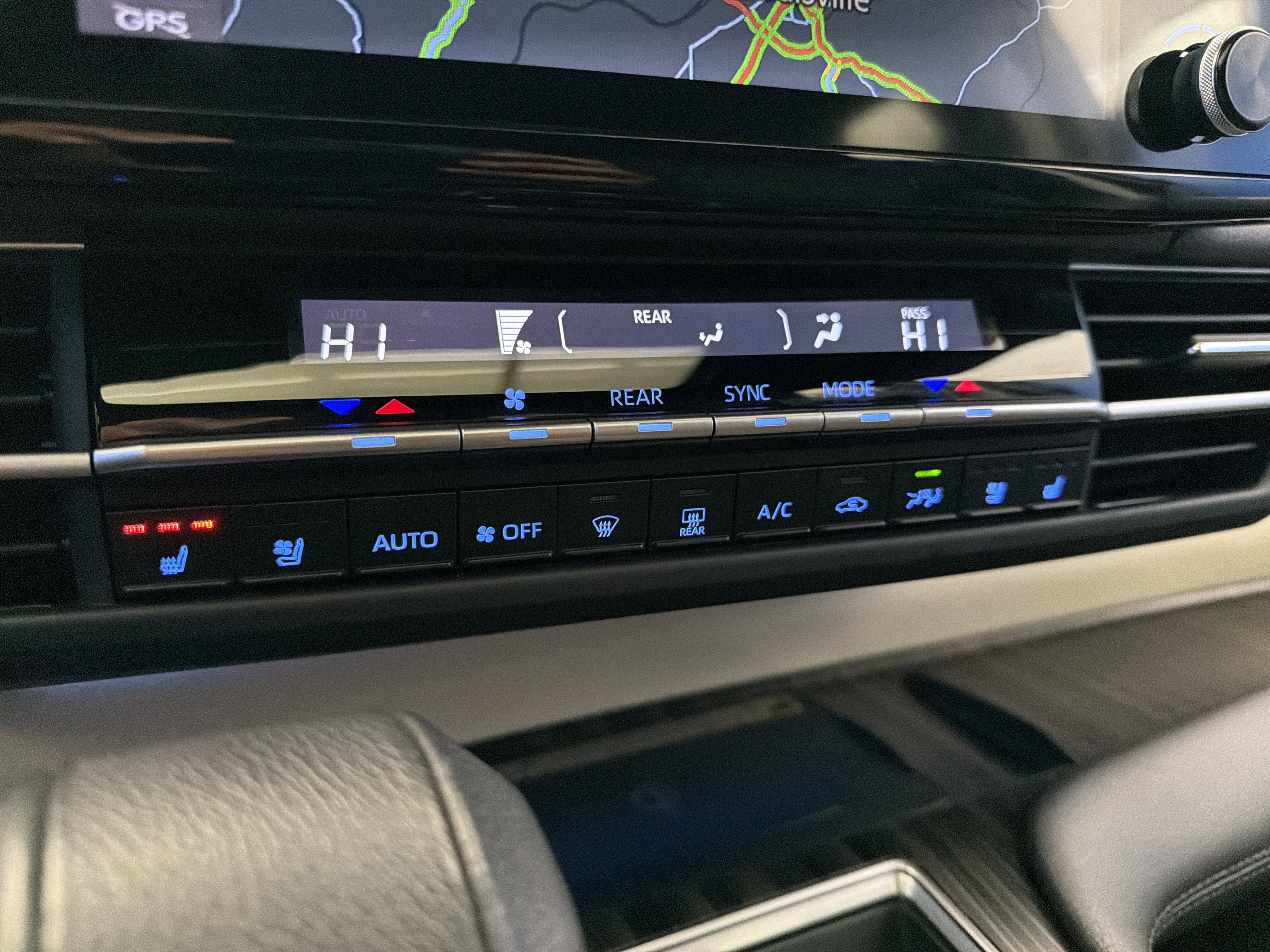 Used 2023 Toyota Sienna Platinum image 23