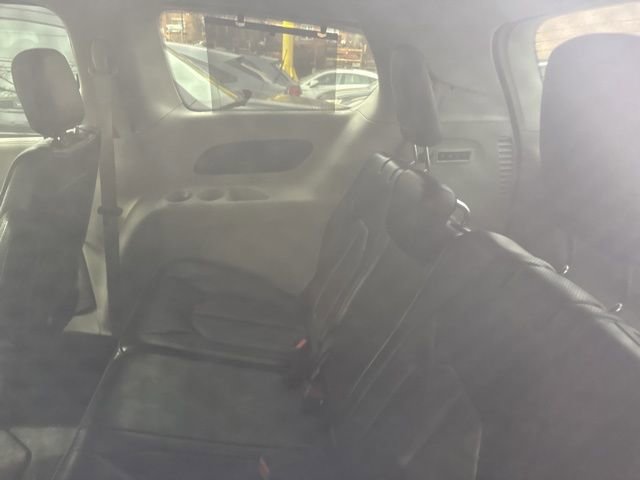 Used 2019 Chrysler Pacifica Limited w/ Tire & Wheel Group image 8