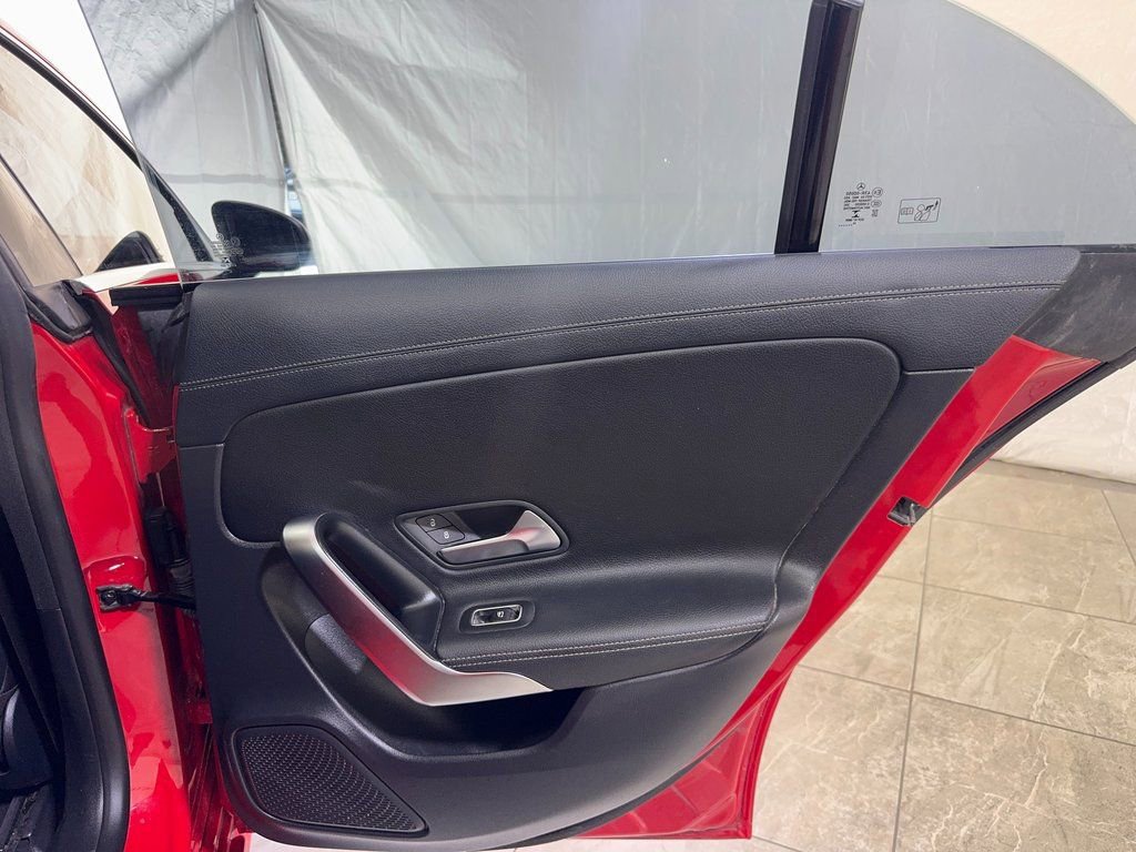 Used 2020 Mercedes-Benz CLA 250 image 44