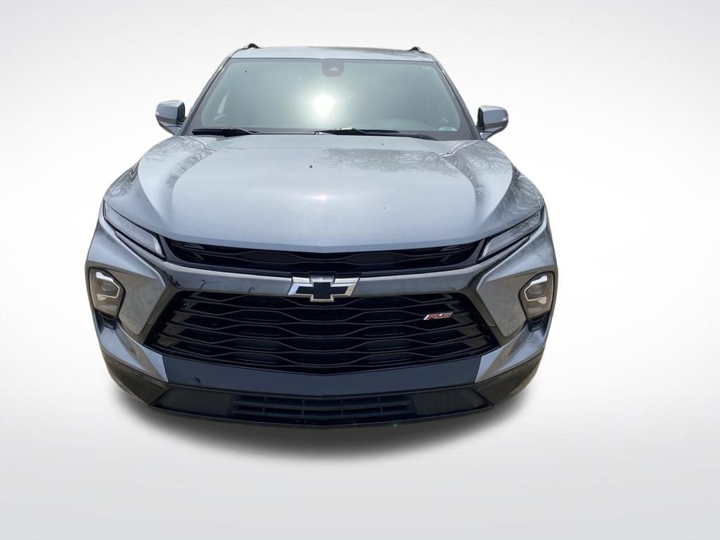 Used 2024 Chevrolet Blazer RS AWD/4WD image 2
