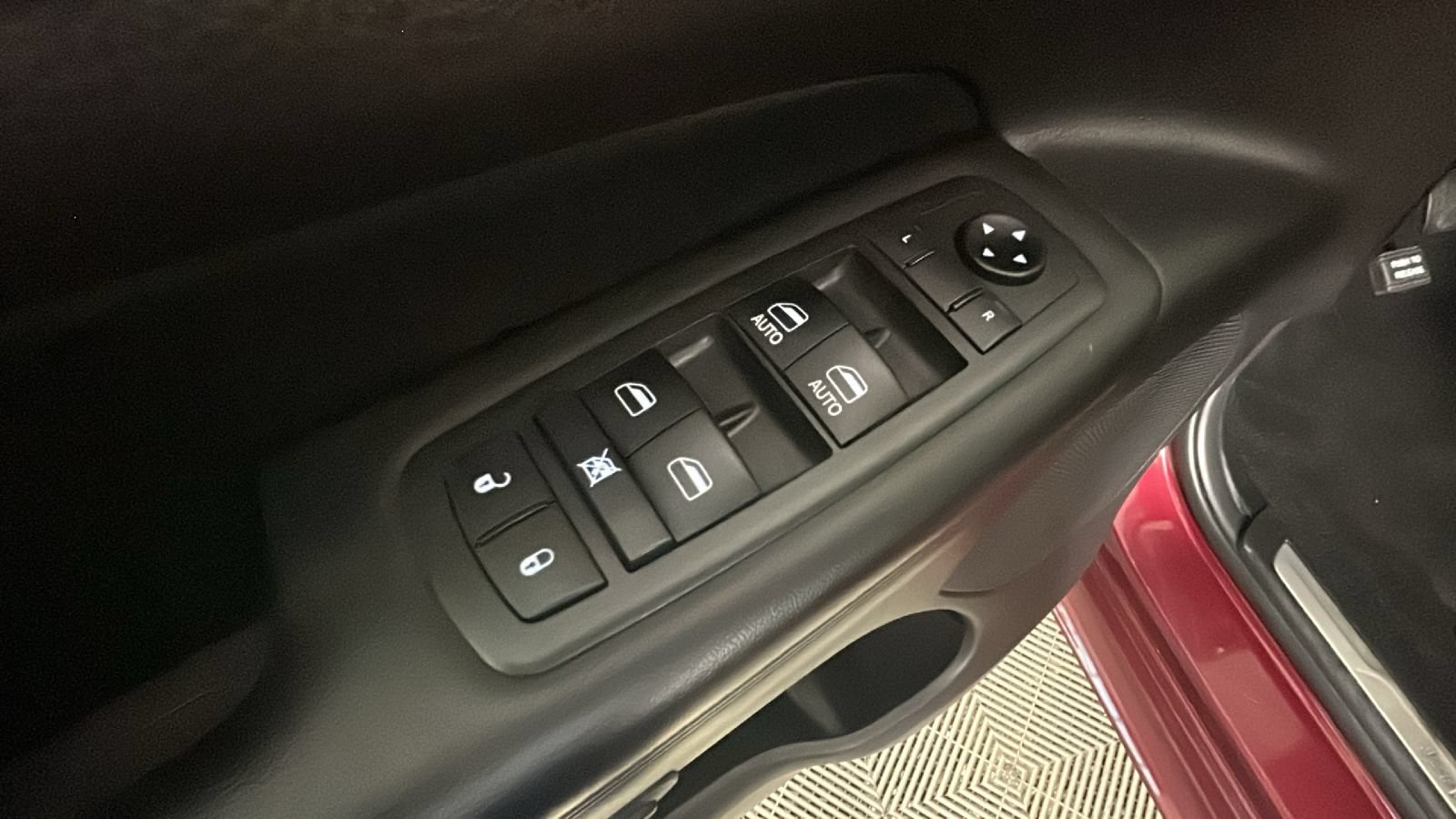 Used 2020 Jeep Grand Cherokee Limited X AWD/4WD image 12