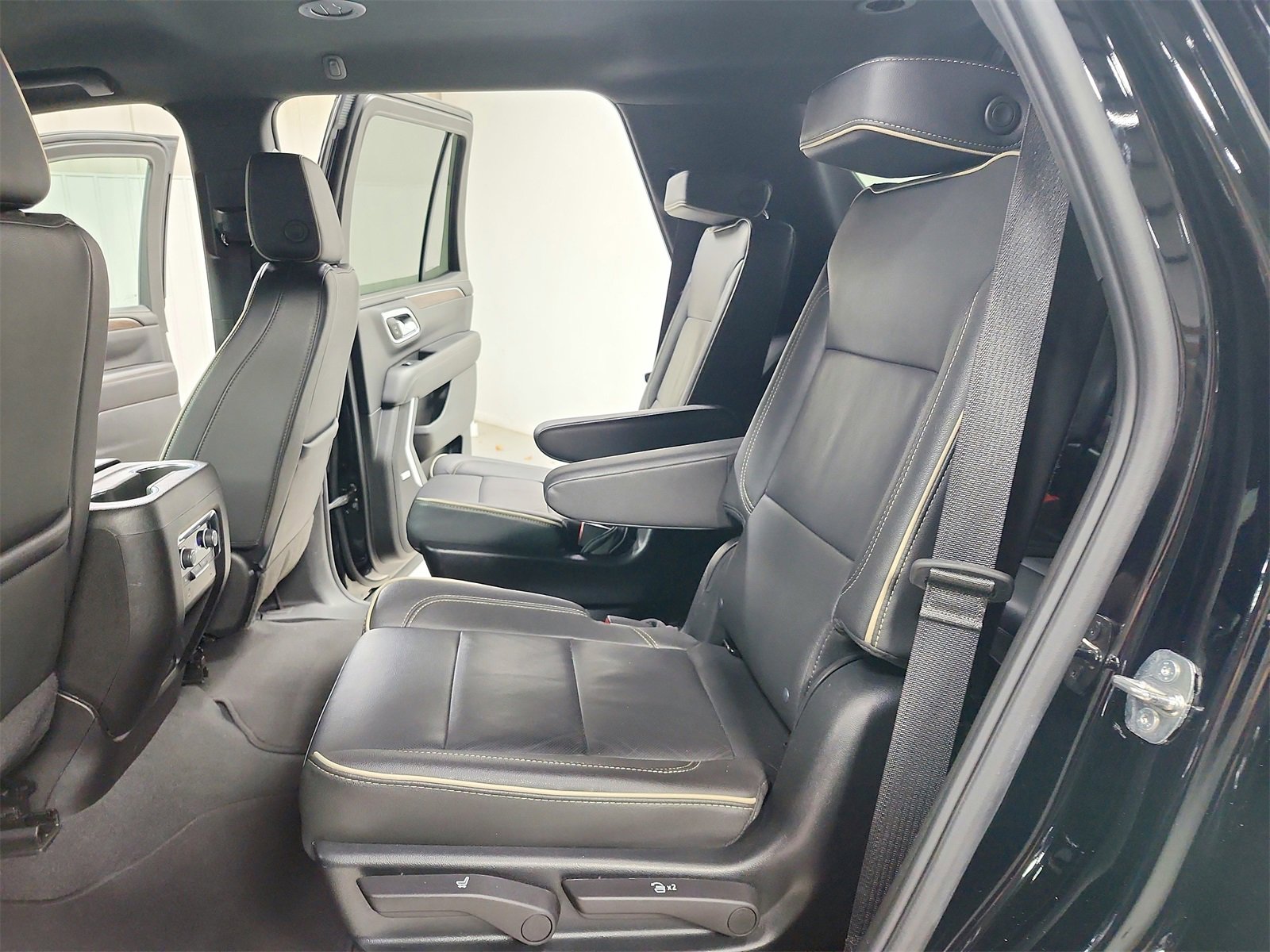 Used 2024 Chevrolet Tahoe Premier image 33