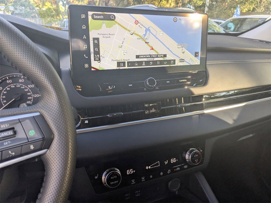 Used 2025 Mitsubishi Outlander SE image 20