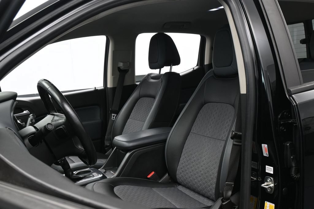 Used 2019 Chevrolet Colorado Z71 RWD image 10