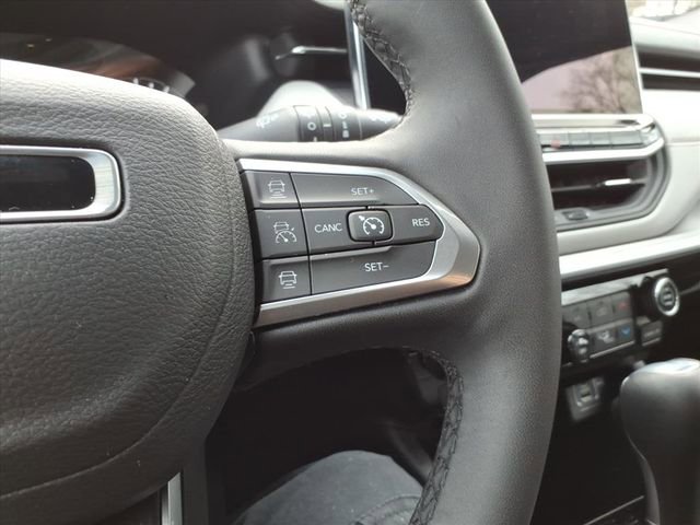 Used 2025 Jeep Compass Limited AWD/4WD image 17