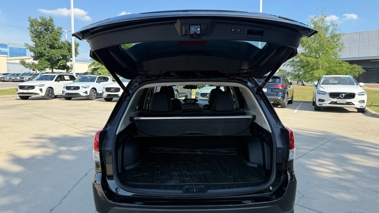 Used 2023 Subaru Forester Limited AWD/4WD image 7