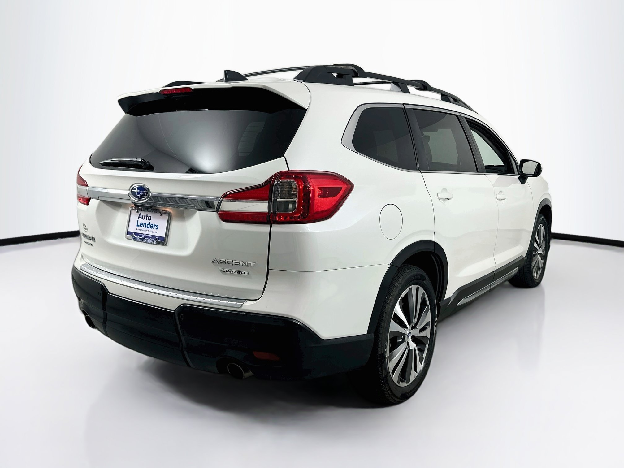 Used 2022 Subaru Ascent Limited w/ Technology Package AWD/4WD image 5