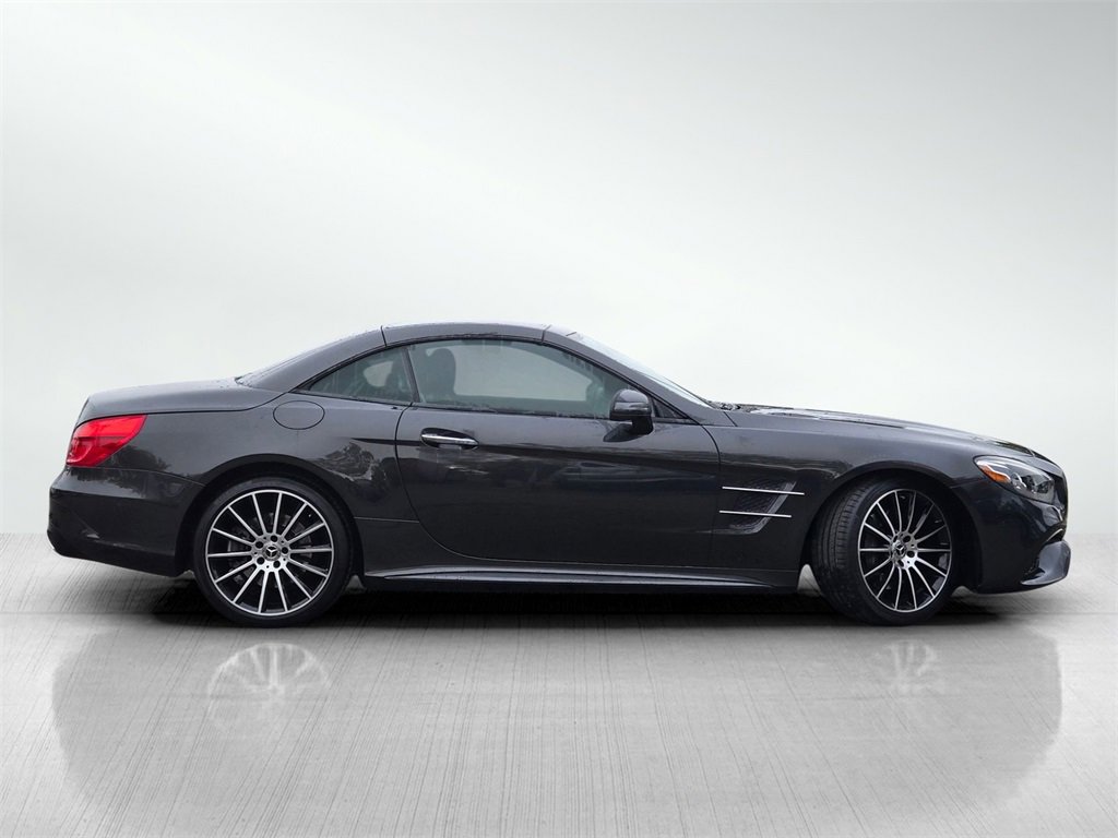 Used 2019 Mercedes-Benz SL 550 image 4