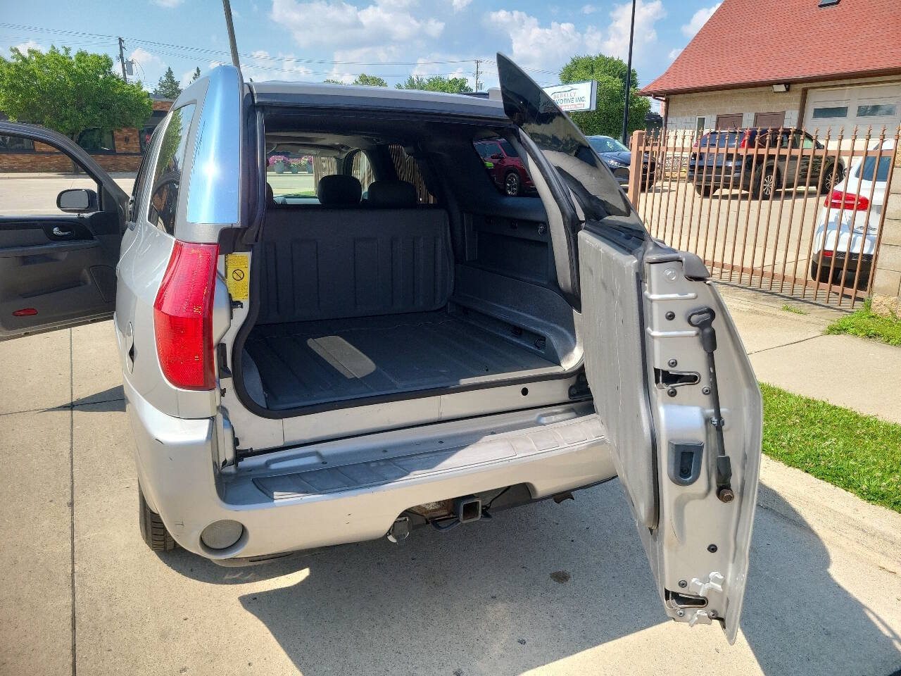 Used 2004 GMC Envoy XUV SLE w/ 1SB Preferred Equipment Group AWD/4WD image 11