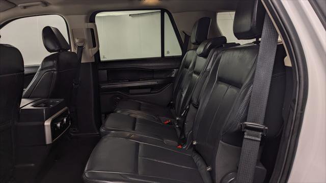 Used 2024 Ford Expedition XLT image 16