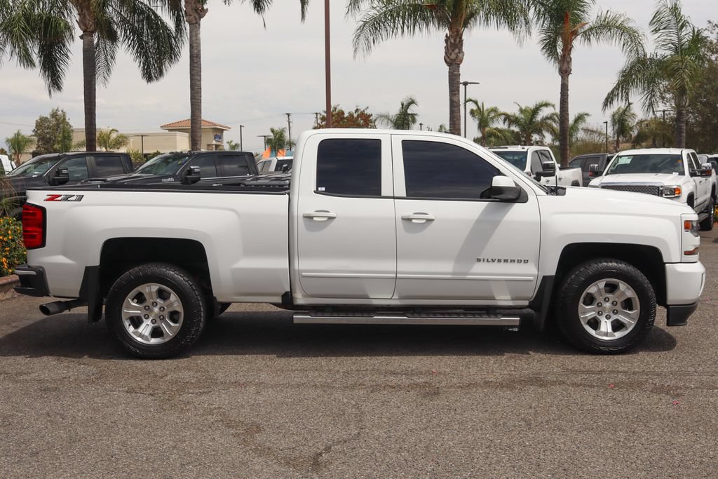 Used 2018 Chevrolet Silverado 1500 LT w/ All Star Edition AWD/4WD image 11