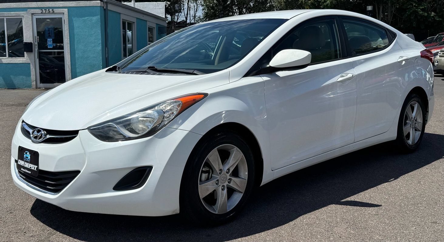 Used 2013 Hyundai Elantra GLS FWD image 7