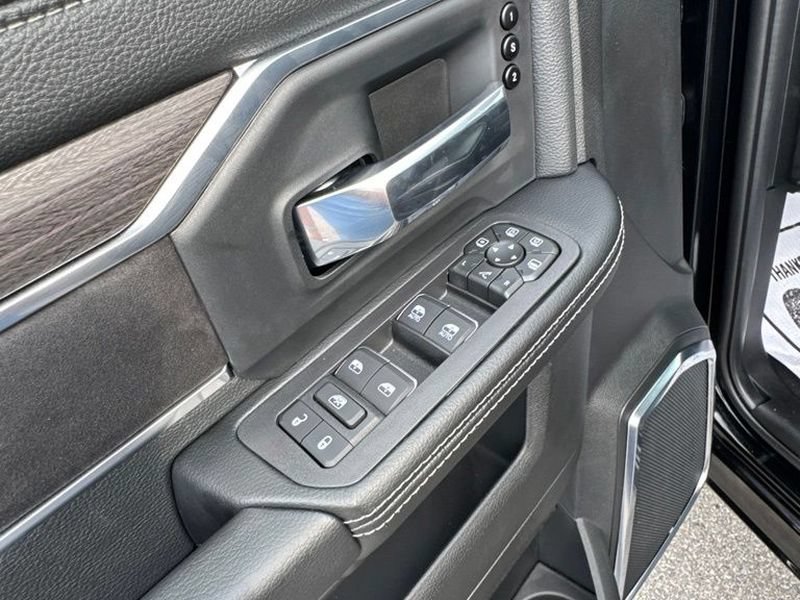 New 2026 RAM 2500 Laramie w/ Night Edition AWD/4WD image 27