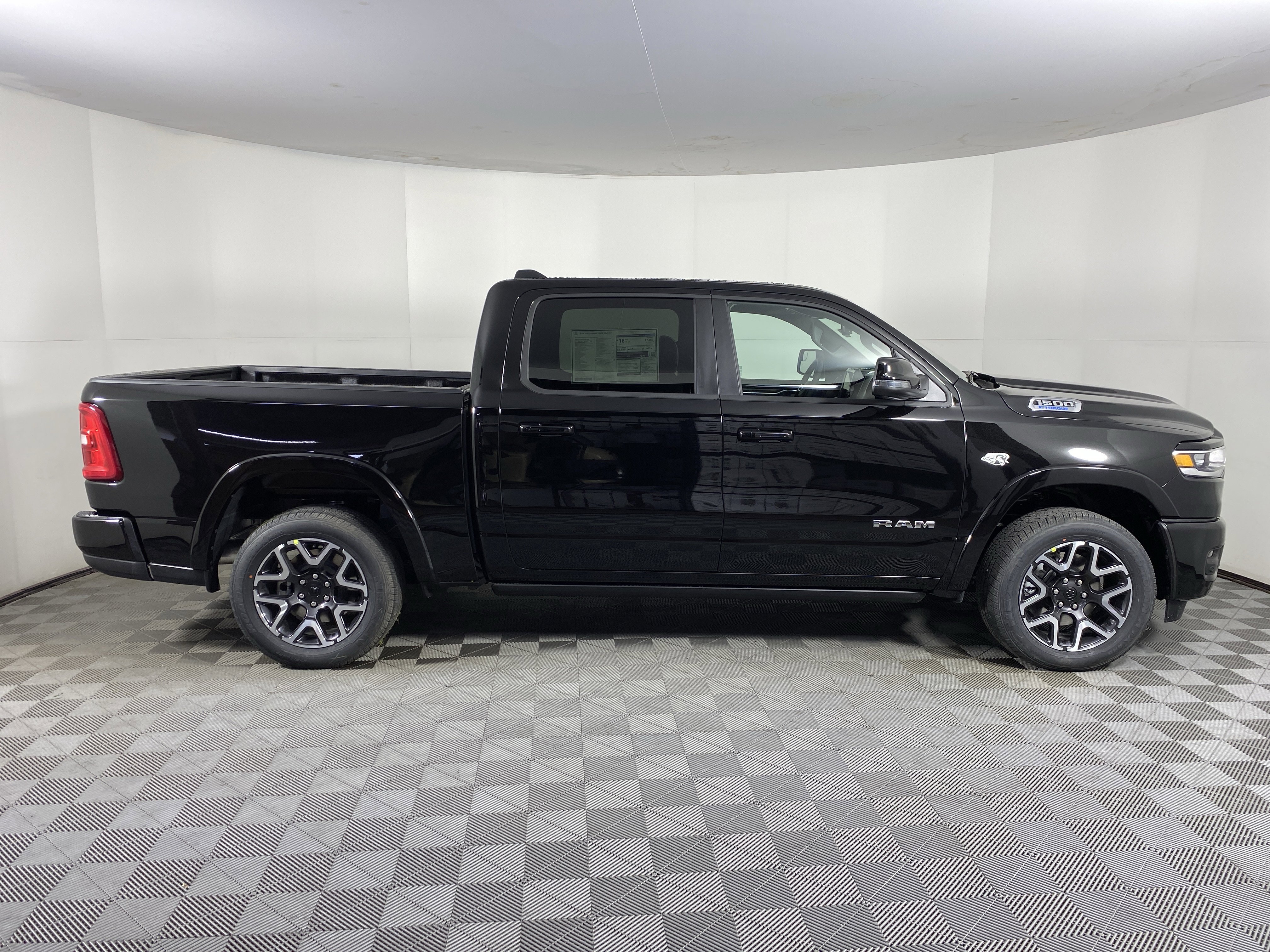 New 2026 RAM 1500 Laramie w/ Laramie Preferred Package image 7