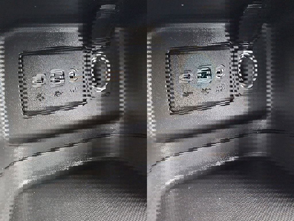 Used 2024 Chevrolet Equinox LT image 22