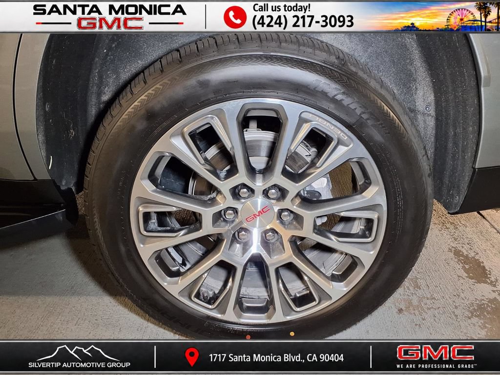 Used 2025 GMC Yukon Denali AWD/4WD image 19