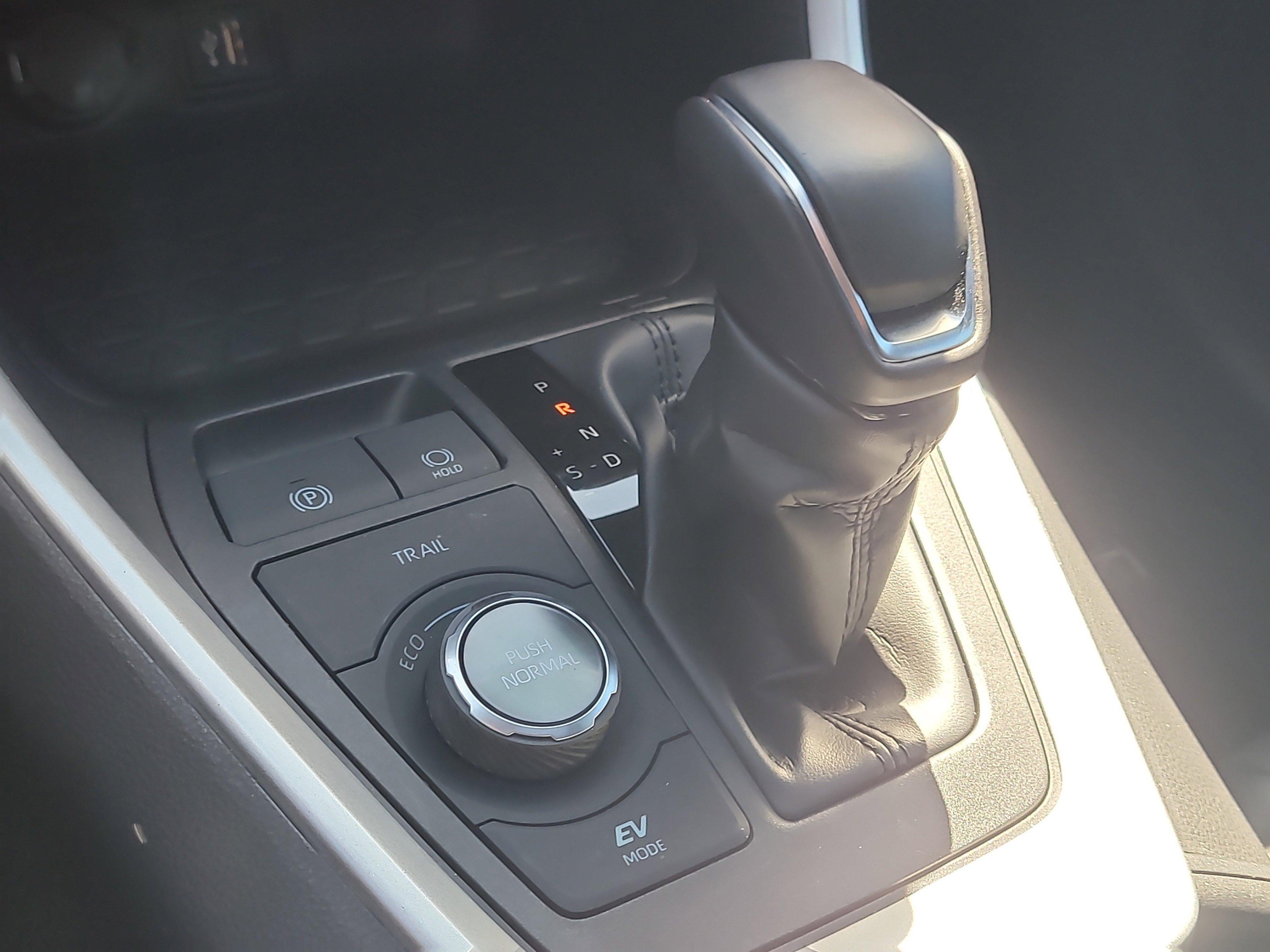 Used 2024 Toyota RAV4 XSE image 28