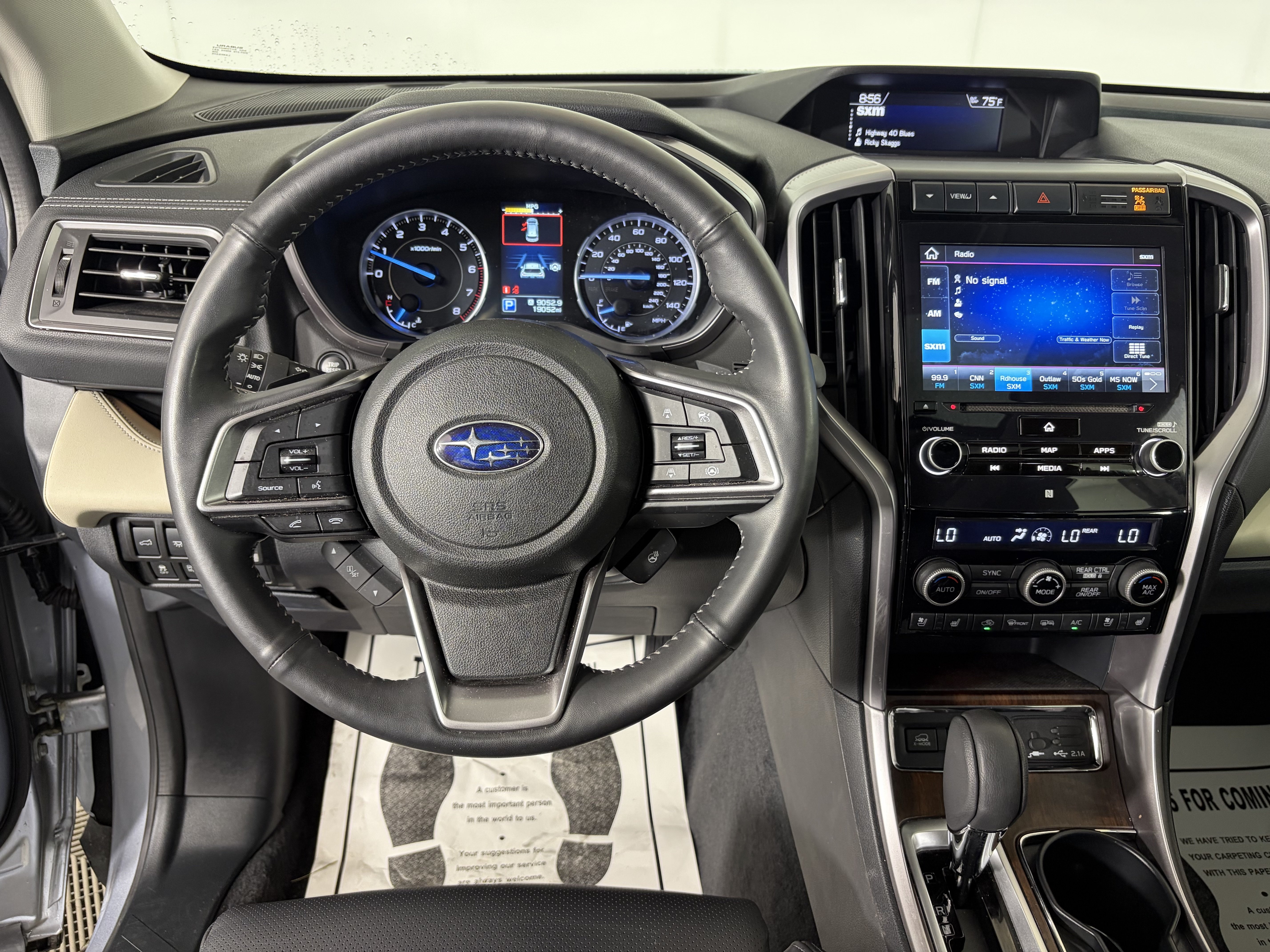 Used 2022 Subaru Ascent Touring AWD/4WD image 3