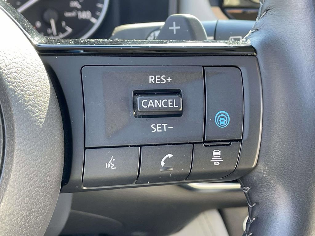 Used 2023 Nissan Rogue SL w/ SL Premium Package image 24