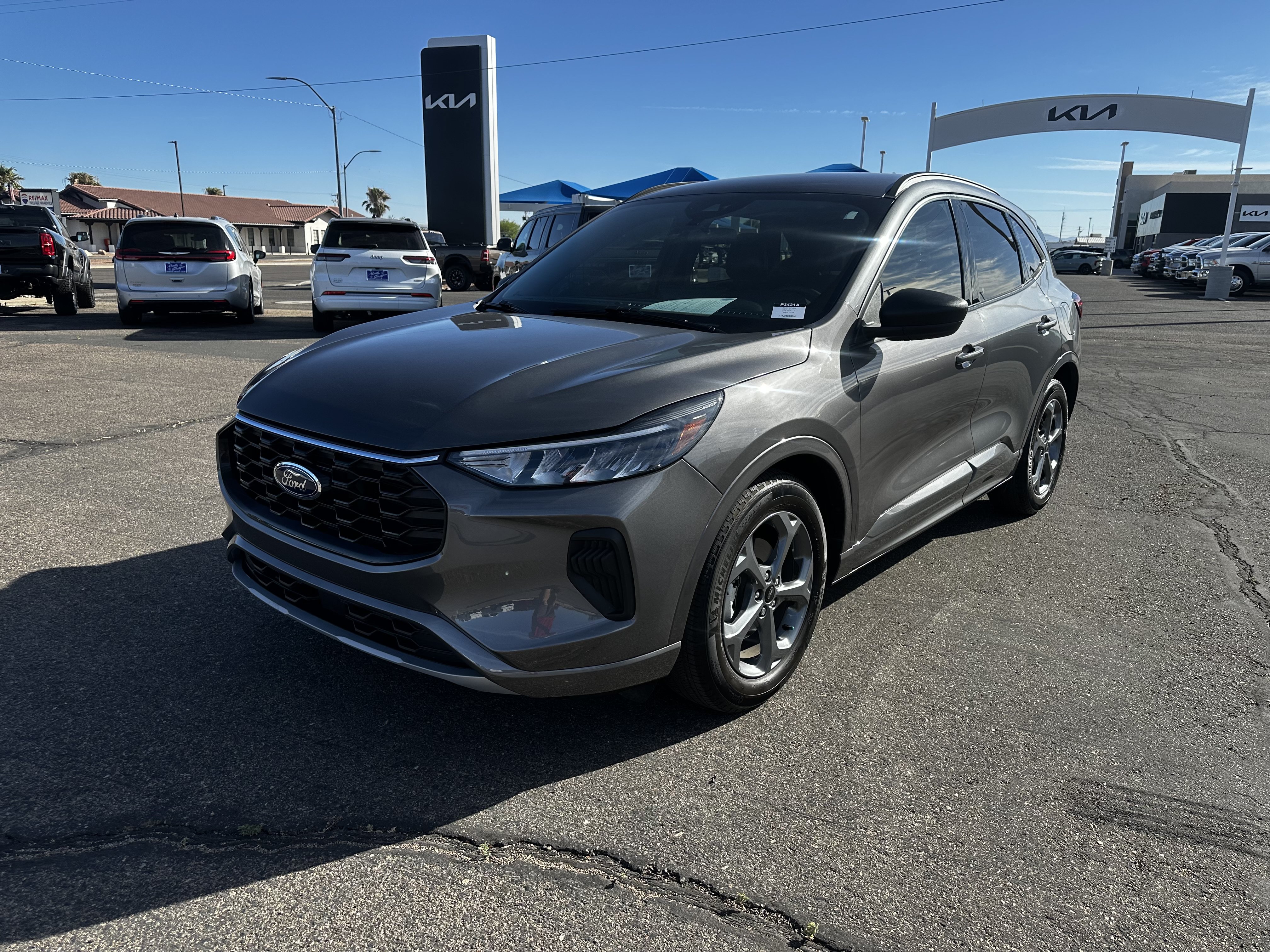 Used 2023 Ford Escape ST-Line w/ Tech Pack #1 FWD image 7