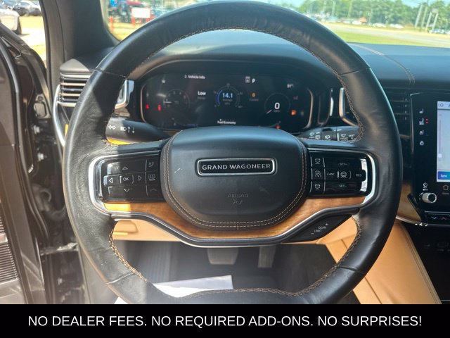 Used 2023 Jeep Grand Wagoneer Series III AWD/4WD image 18