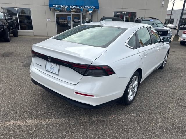 Used 2023 Honda Accord LX image 17