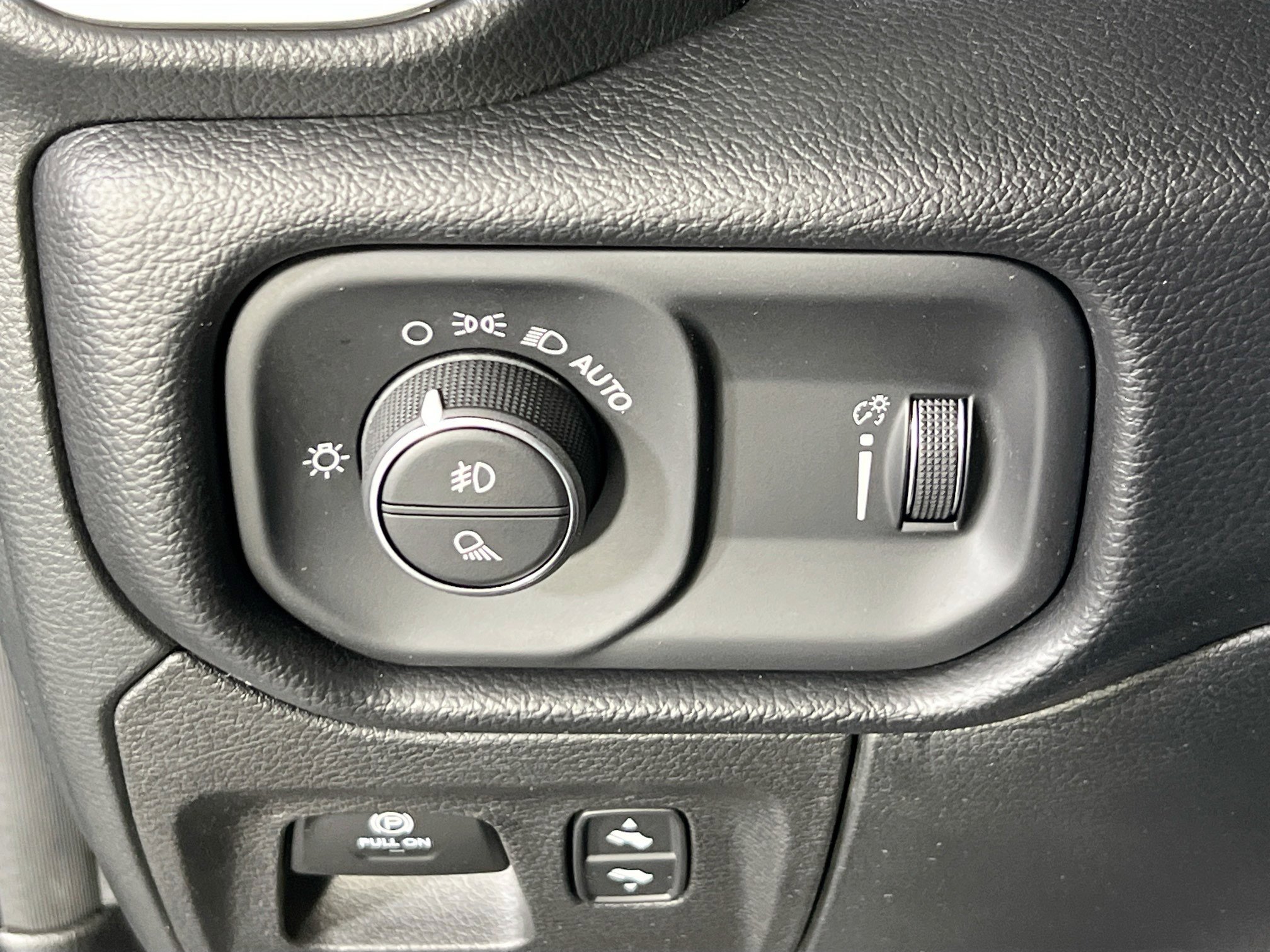 Used 2022 RAM 1500 Big Horn image 10