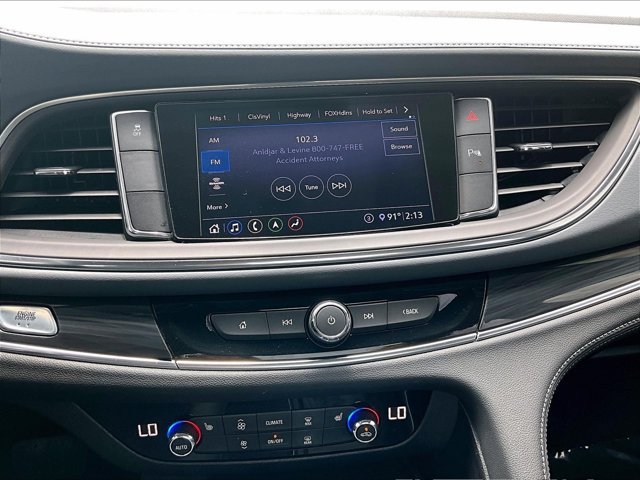 Used 2020 Buick Enclave Essence w/ Sport Touring Edition FWD image 8