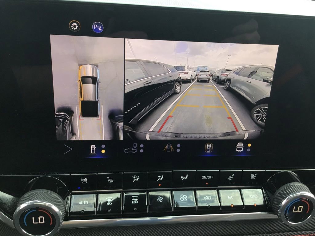 Used 2024 Chevrolet Colorado Z71 w/ Z71 Convenience Package 2 image 24