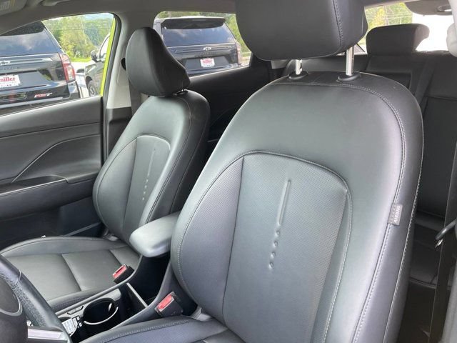 Used 2024 Hyundai Kona Limited AWD/4WD image 9