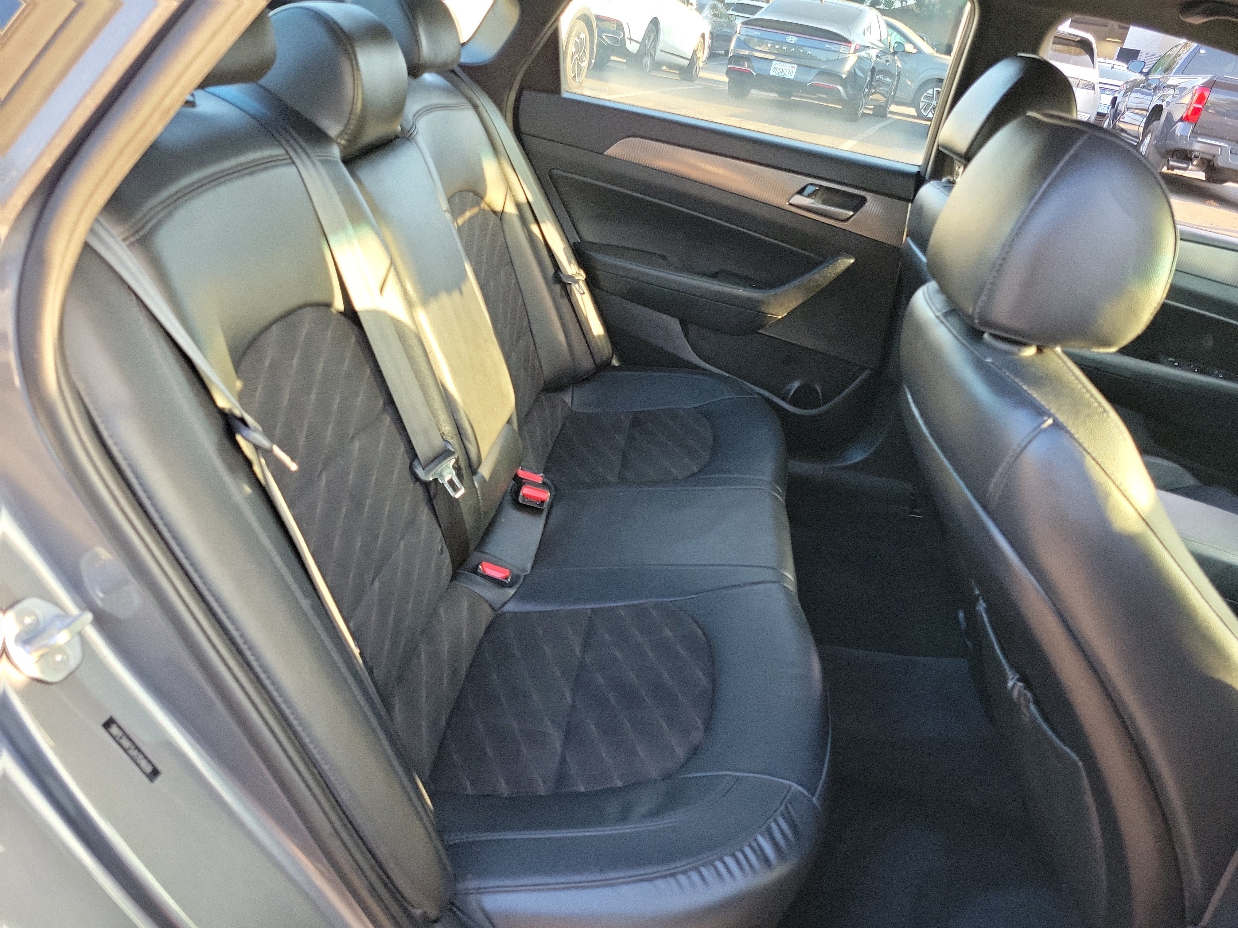 Used 2018 Hyundai Sonata Sport w/ Tech Package 05 FWD image 22