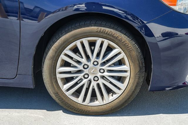 Used 2013 Lexus ES 350 w/ Premium Pkg image 11