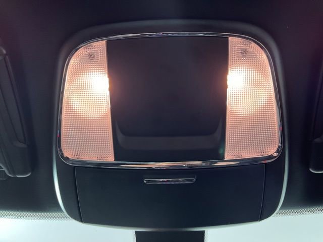 Used 2022 Dodge Charger SXT image 32