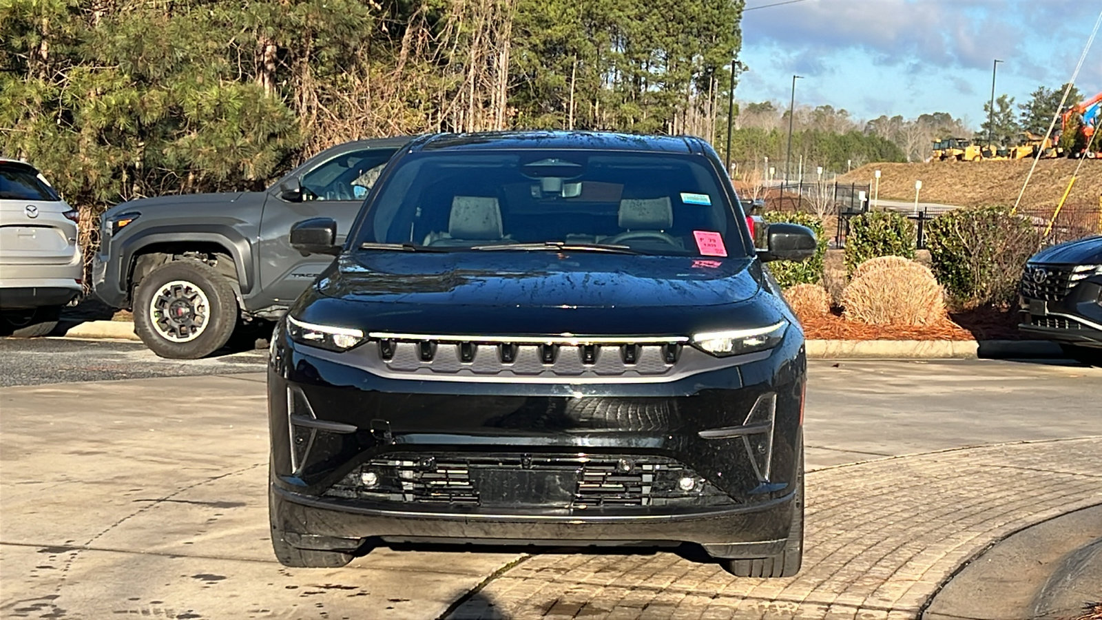 Used 2024 Jeep Wagoneer Launch Edition image 3