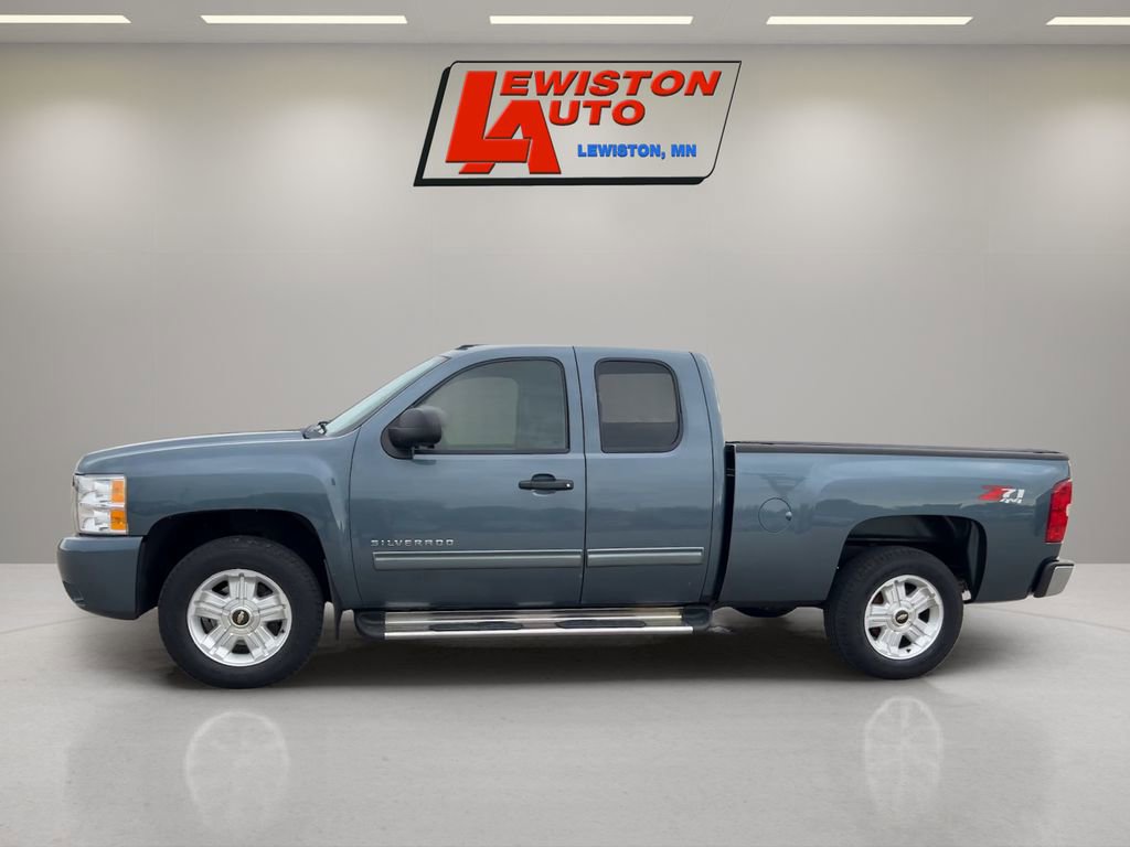 Used 2010 Chevrolet Silverado 1500 LT w/ Power Pack Plus AWD/4WD image 2