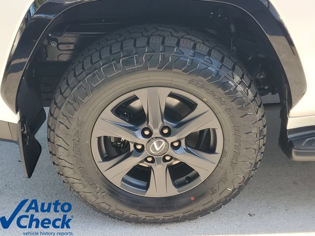 Used 2025 Lexus LX 700h Overtrail w/ Accessory Package (Z1) AWD/4WD image 8