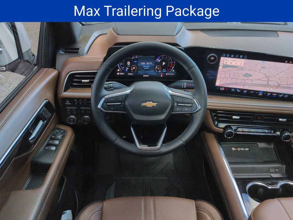 Certified 2025 Chevrolet Suburban High Country AWD/4WD image 11