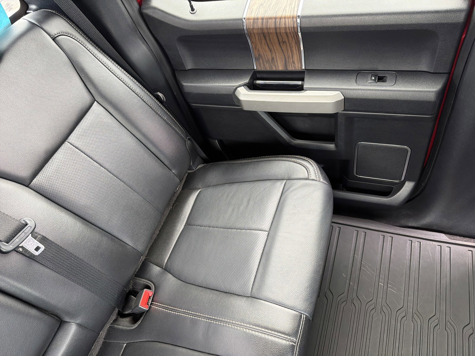 Used 2020 Ford F150 Lariat w/ Equipment Group 502A Luxury image 14