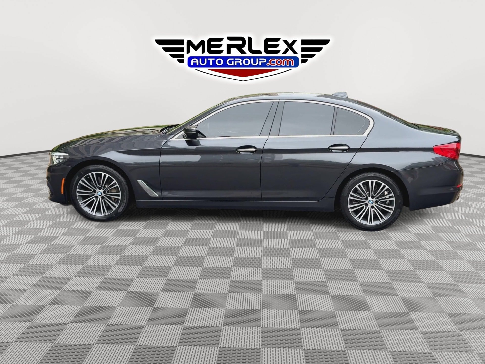 Used 2018 BMW 530i xDrive w/ Premium Package AWD/4WD image 5