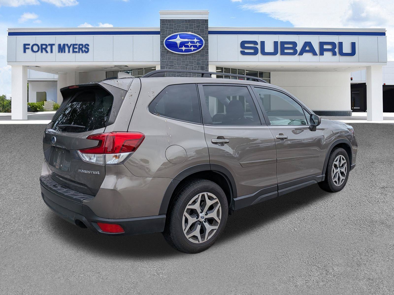 Used 2021 Subaru Forester Premium AWD/4WD image 4