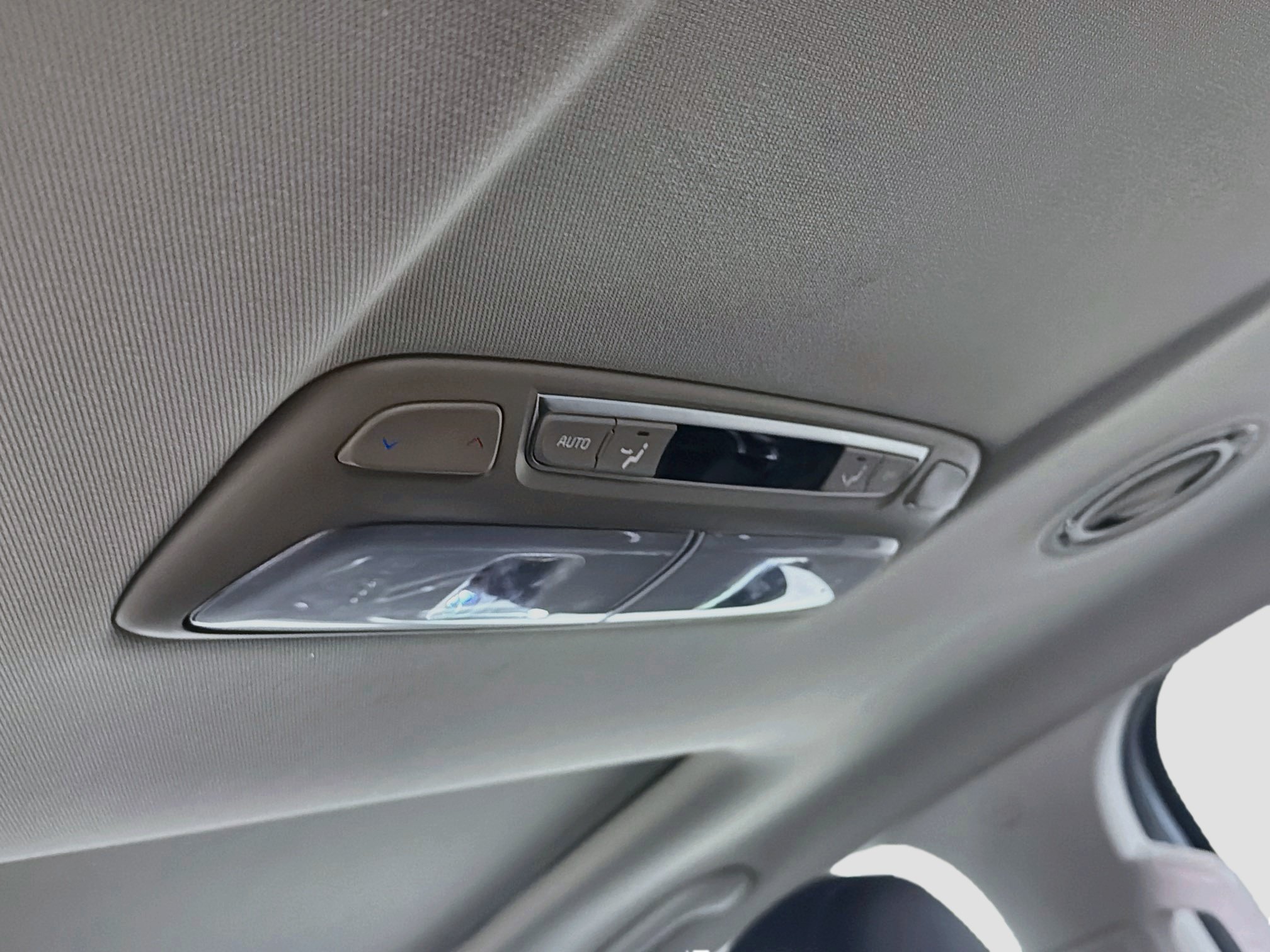 Used 2025 Kia Telluride S FWD image 28