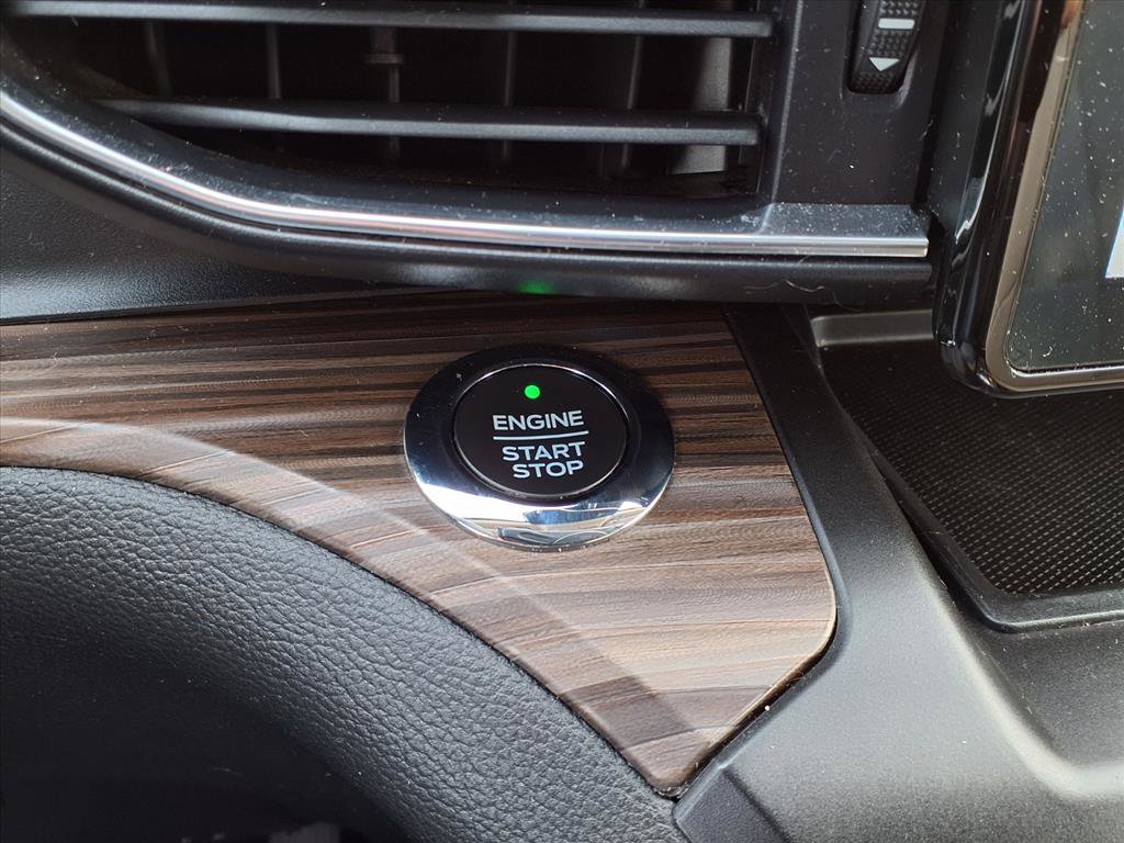 Used 2020 Ford Explorer Limited w/ Class III Trailer Tow Package AWD/4WD image 29