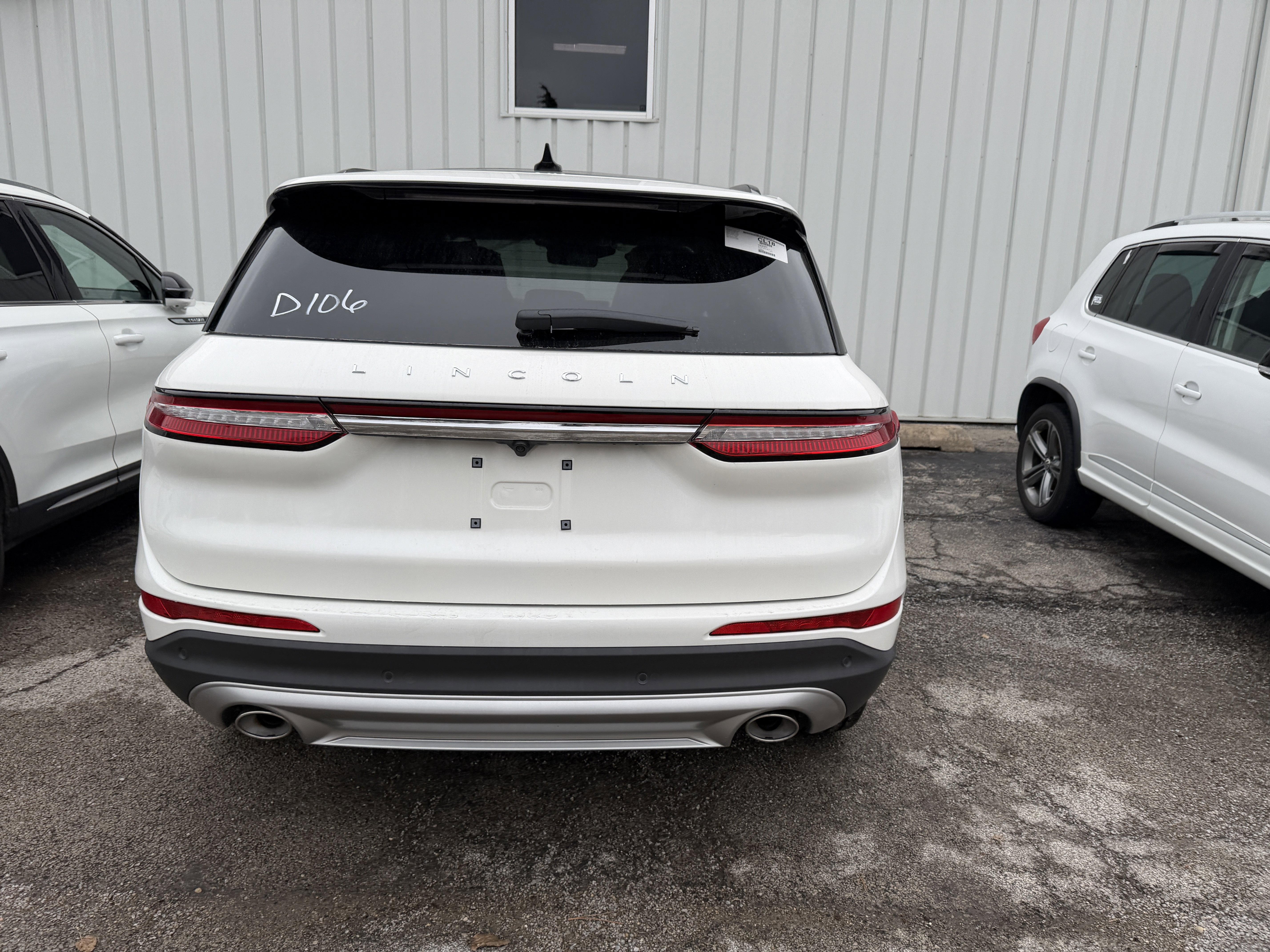 New 2026 Lincoln Corsair Premiere image 9