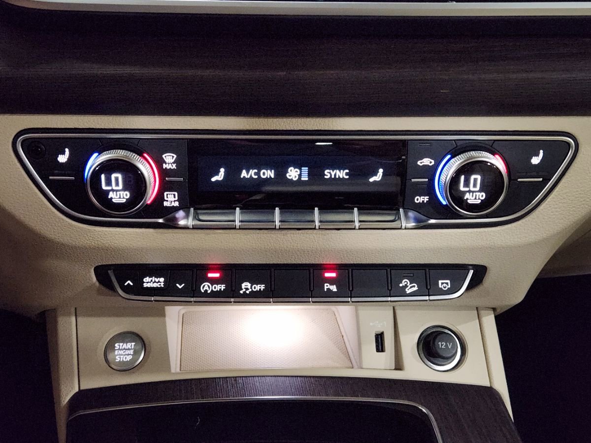 Used 2024 Audi Q5 2.0T Premium AWD/4WD image 39