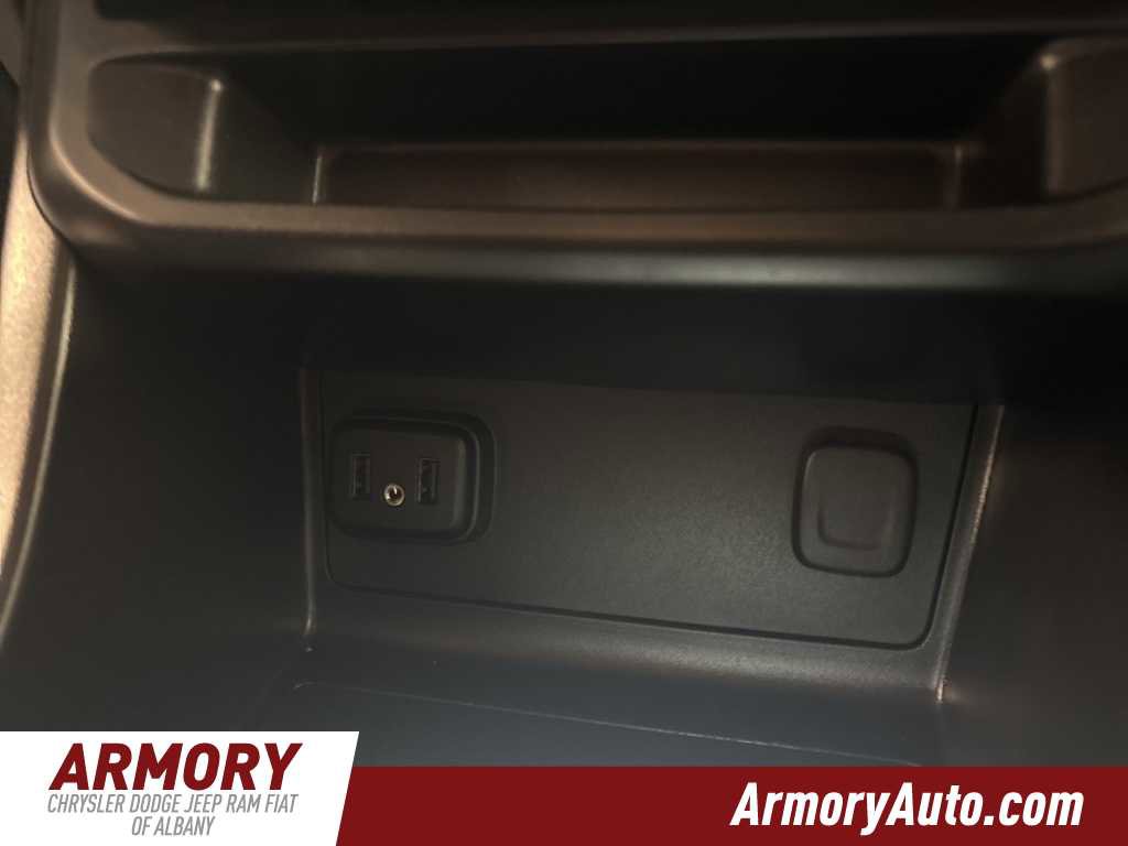 Used 2022 Chevrolet Colorado LT w/ LT Convenience Package image 19