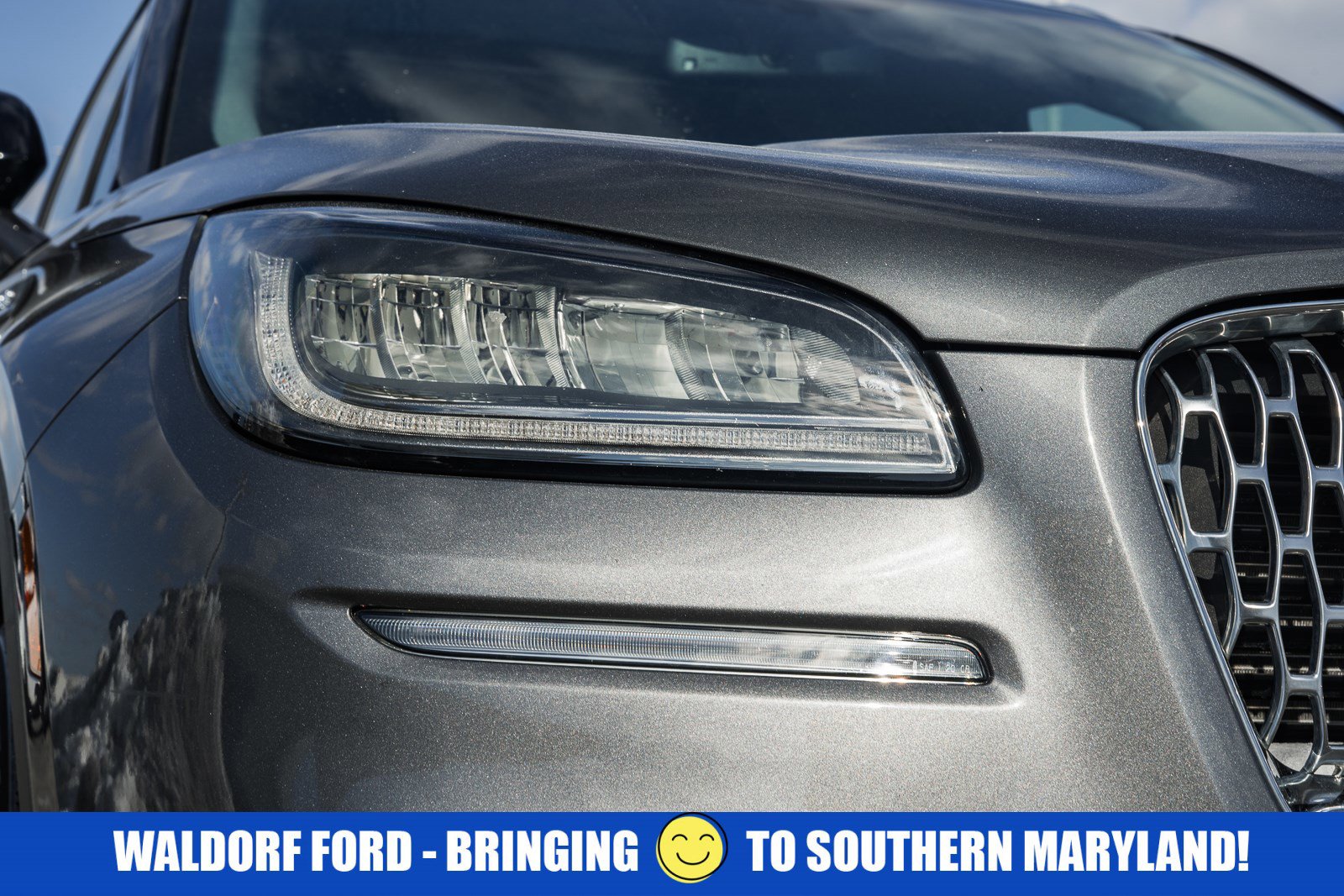 Used 2022 Lincoln Corsair Standard w/ Premium Package image 14