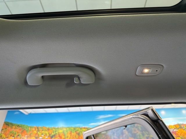 Used 2022 Jeep Grand Cherokee L Limited w/ Luxury Tech Group II image 43