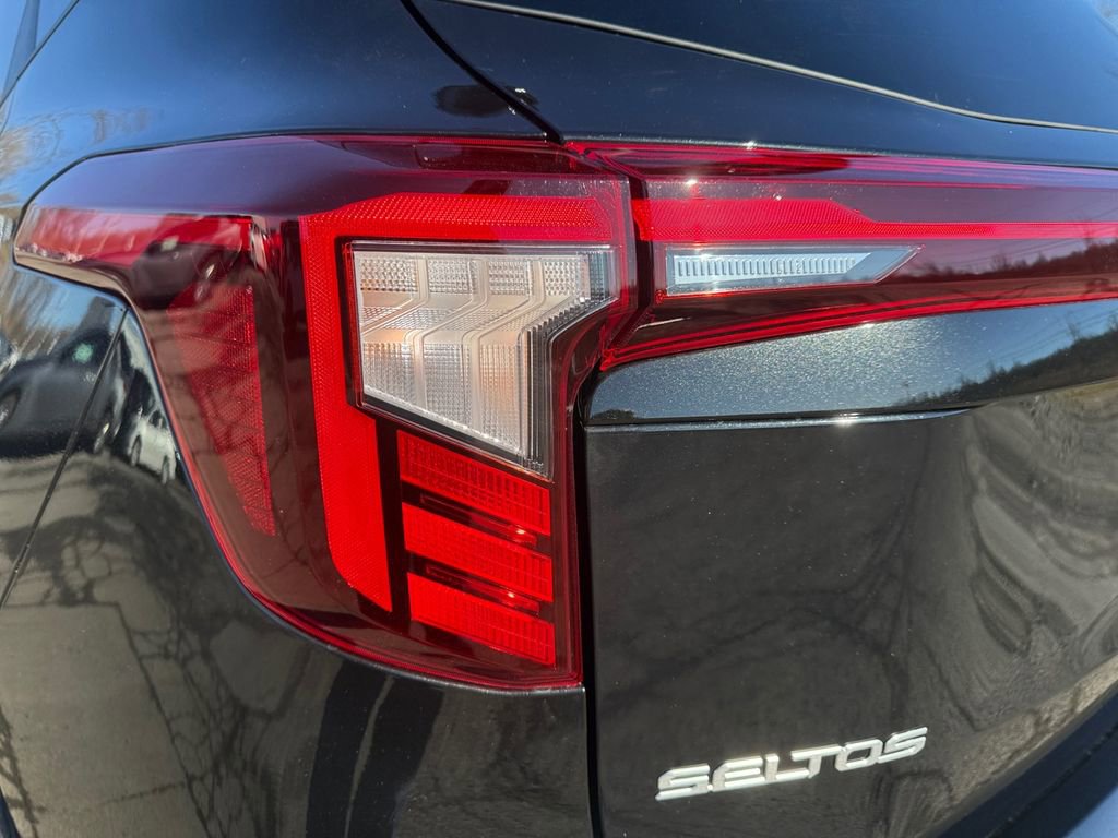 New 2026 Kia Seltos S image 21