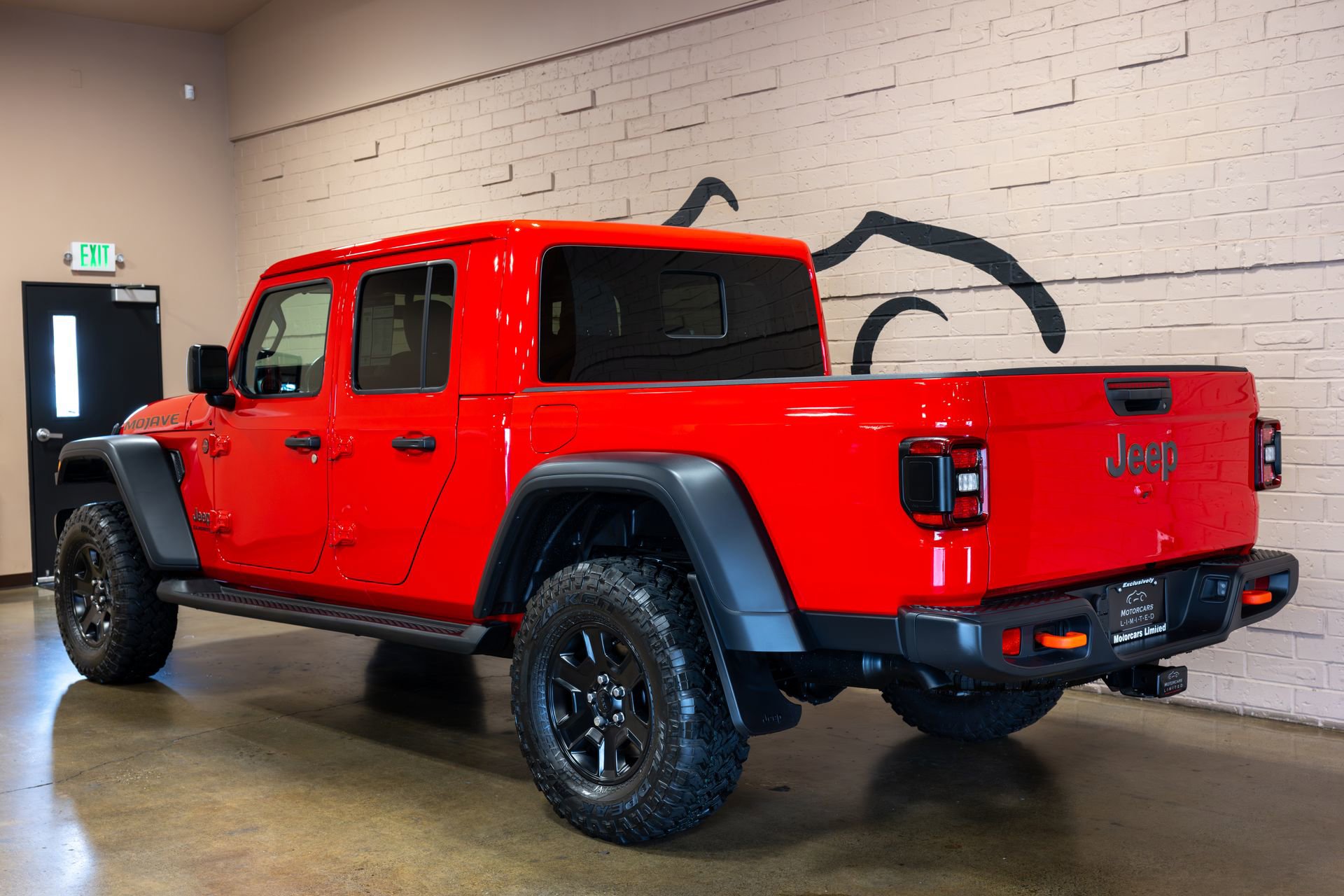 Used 2021 Jeep Gladiator Mojave w/ Uconnect 4C Nav & Sound Group image 9